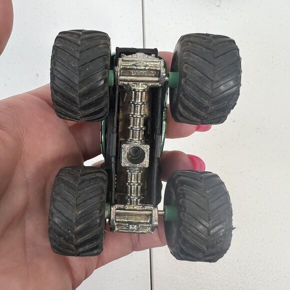 Lot of 3 Hot Wheels Monster Jam Truck Grave Digger Ninja Turtles Manic Rev Tredz - Picture 5 of 13